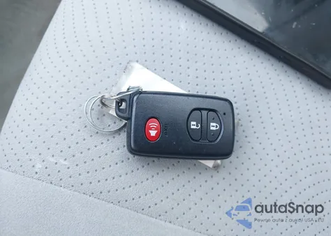 2010 Toyota Prius Ii z USA, uszkodzony, nr VIN JTDKN3DUXA0019505